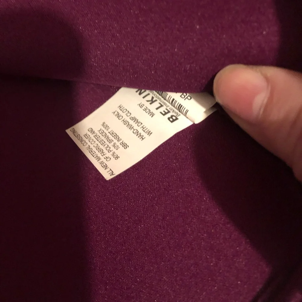 🍎Belkin Padded Tablet Pocket- 830 $15 or $12 w/offer